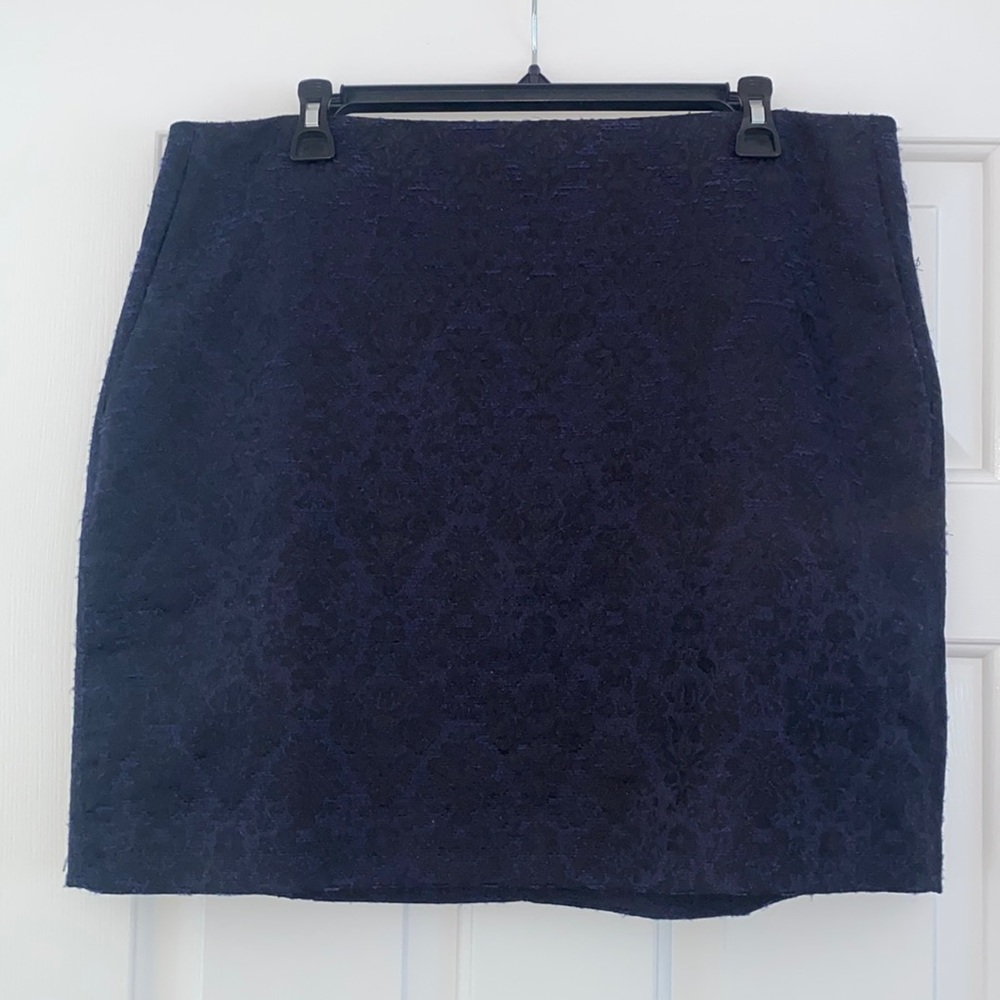 Banana Republic Navy & Black Damask skirt
